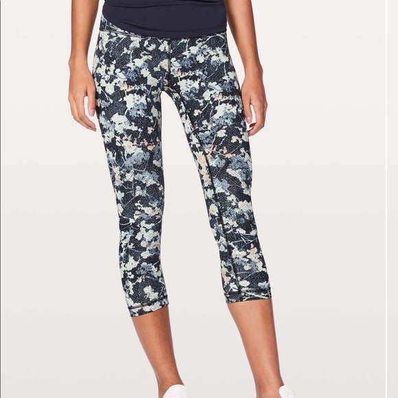 lululemon athletica Pants - New LULULEMON Hi Rise Wunder Under Crop Bloom 8